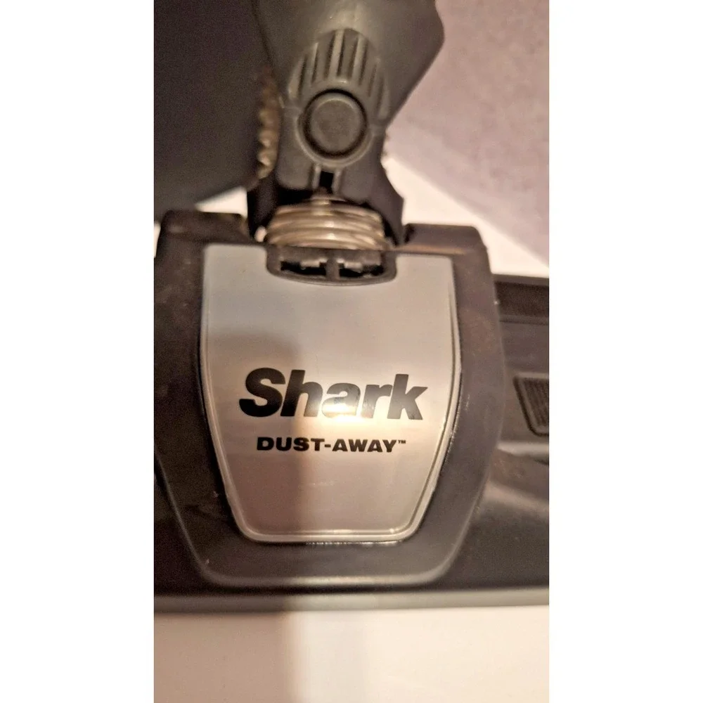 Shark NV650 Rotator Powered Lift-Away Dust-Away Hard Floor Attachment Head